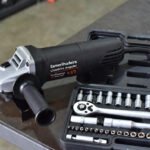 Descubra a Esmerilhadeira Angular Profissional The Black Tools 5 5da73fc3 2105 4cca b844 c7992ac5f025